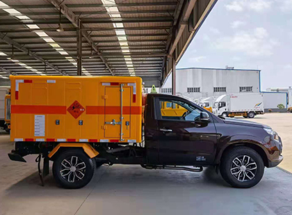 阿里爆破器材运输车